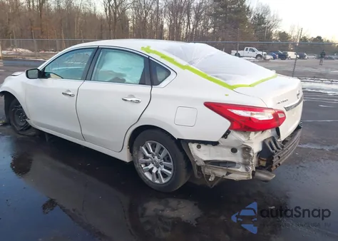 2016 Nissan Altima 2.5/2.5 S/2.5 Sl/2.5 Sr/2.5 Sv z USA, uszkodzony, nr VIN 1N4AL3AP9GN327380